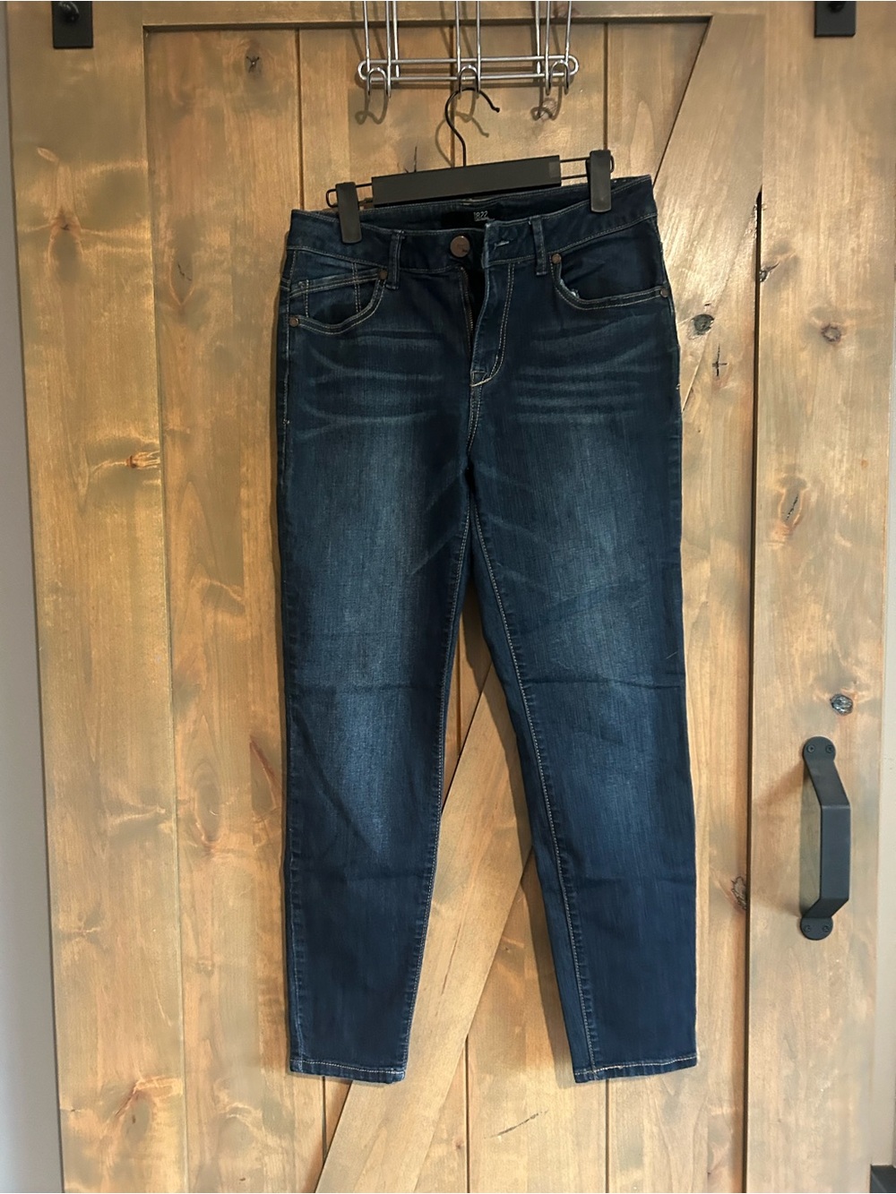 Classic Women's Dark Blue Skin Jeans